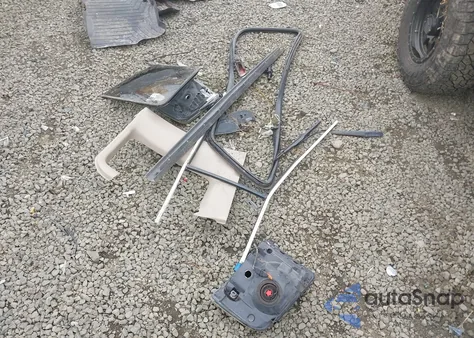 2001 Ford F-250 Lariat/Xl/Xlt z USA, uszkodzony, nr VIN 1FTNX21F71EB37067